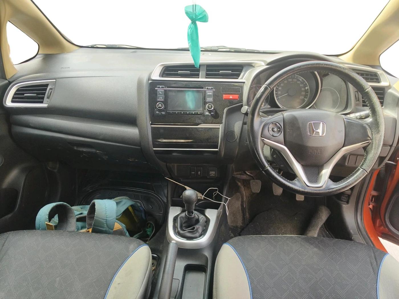 2015 Honda Jazz 1.2L I-VTEC V, Petrol, Manual, 1,72,428 km, interior