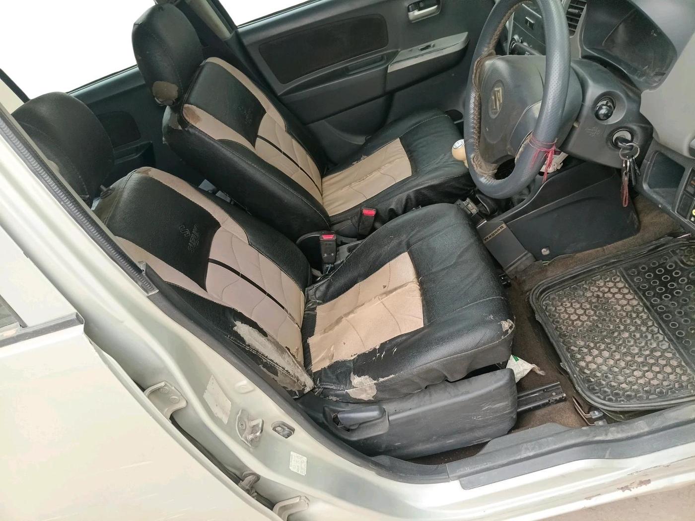 2012 Maruti Wagon R 1.0 LXI CNG, CNG, Manual, 1,42,828 km, interior