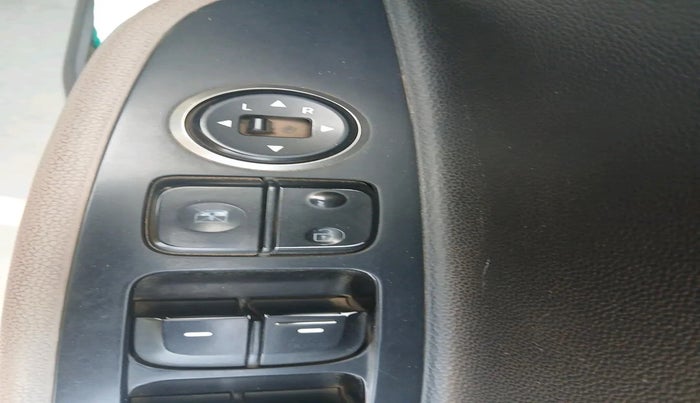 2017 Hyundai Grand i10 SPORTZ U2 1.2 CRDI, Diesel, Manual, 59,683 km, interior