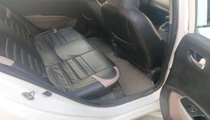 2017 Hyundai Grand i10 SPORTZ U2 1.2 CRDI, Diesel, Manual, 59,683 km, interior