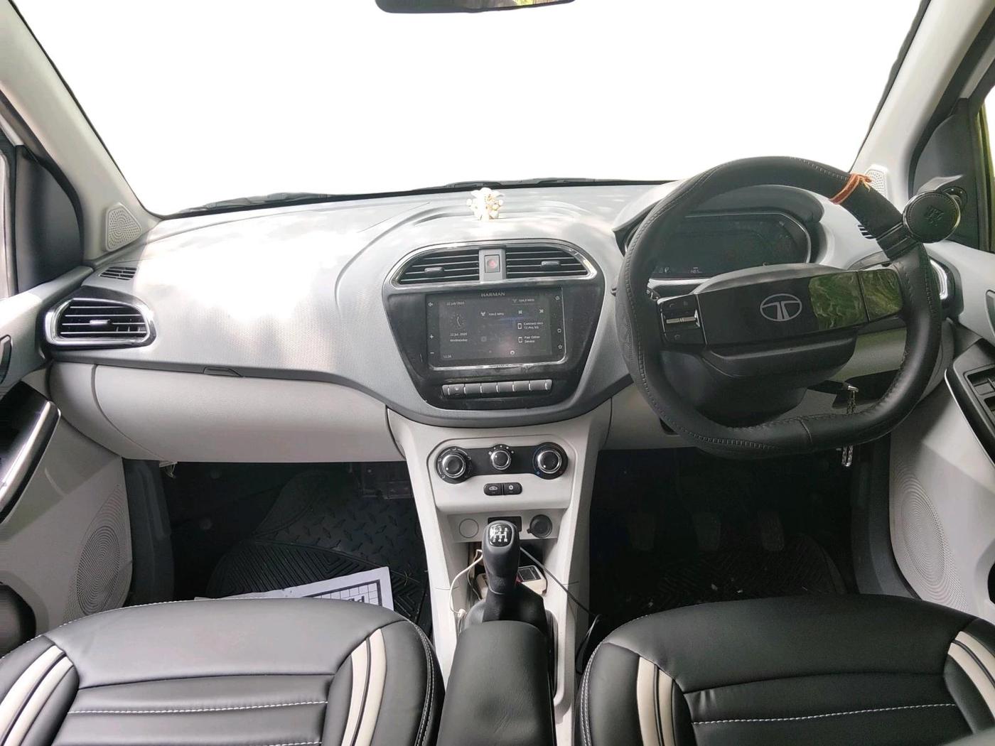 2025 Tata Tiago XT PETROL, Petrol, Manual, 1,465 km, interior
