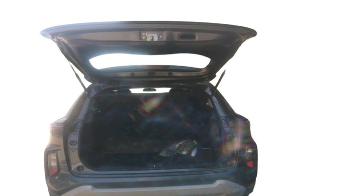 2025 Maruti Grand Vitara DELTA SMART HYBRID AT, Petrol, Automatic, 14,736 km, exterior