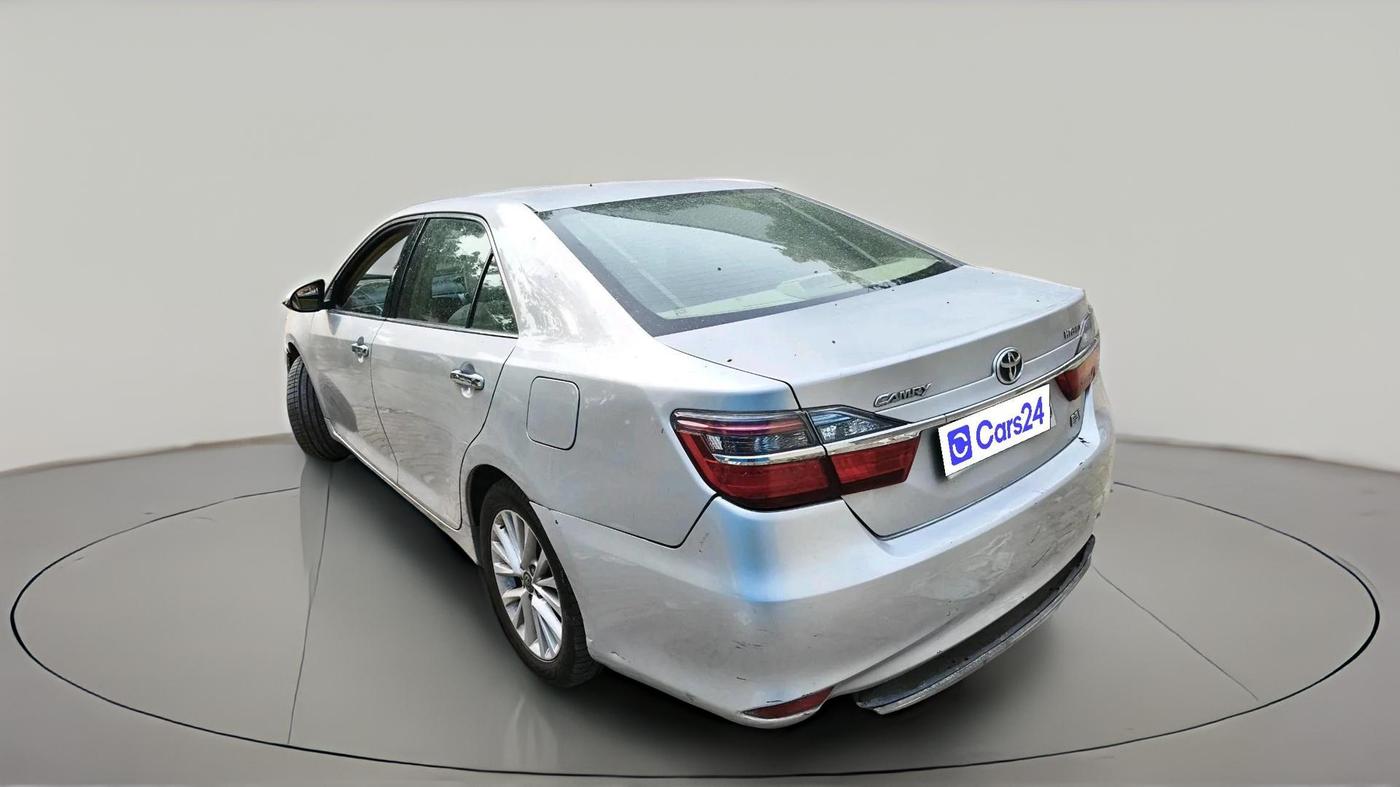 2015 Toyota Camry HYBRID, Hybrid, Automatic, 2,63,972 km, exterior
