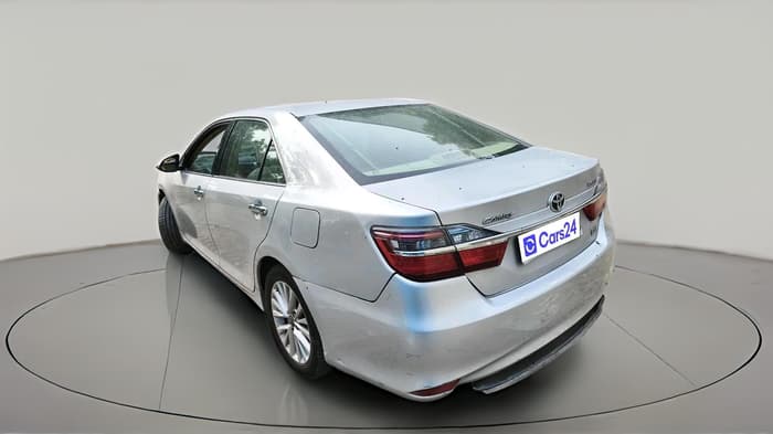2015 Toyota Camry HYBRID, Hybrid, Automatic, 2,63,972 km, exterior