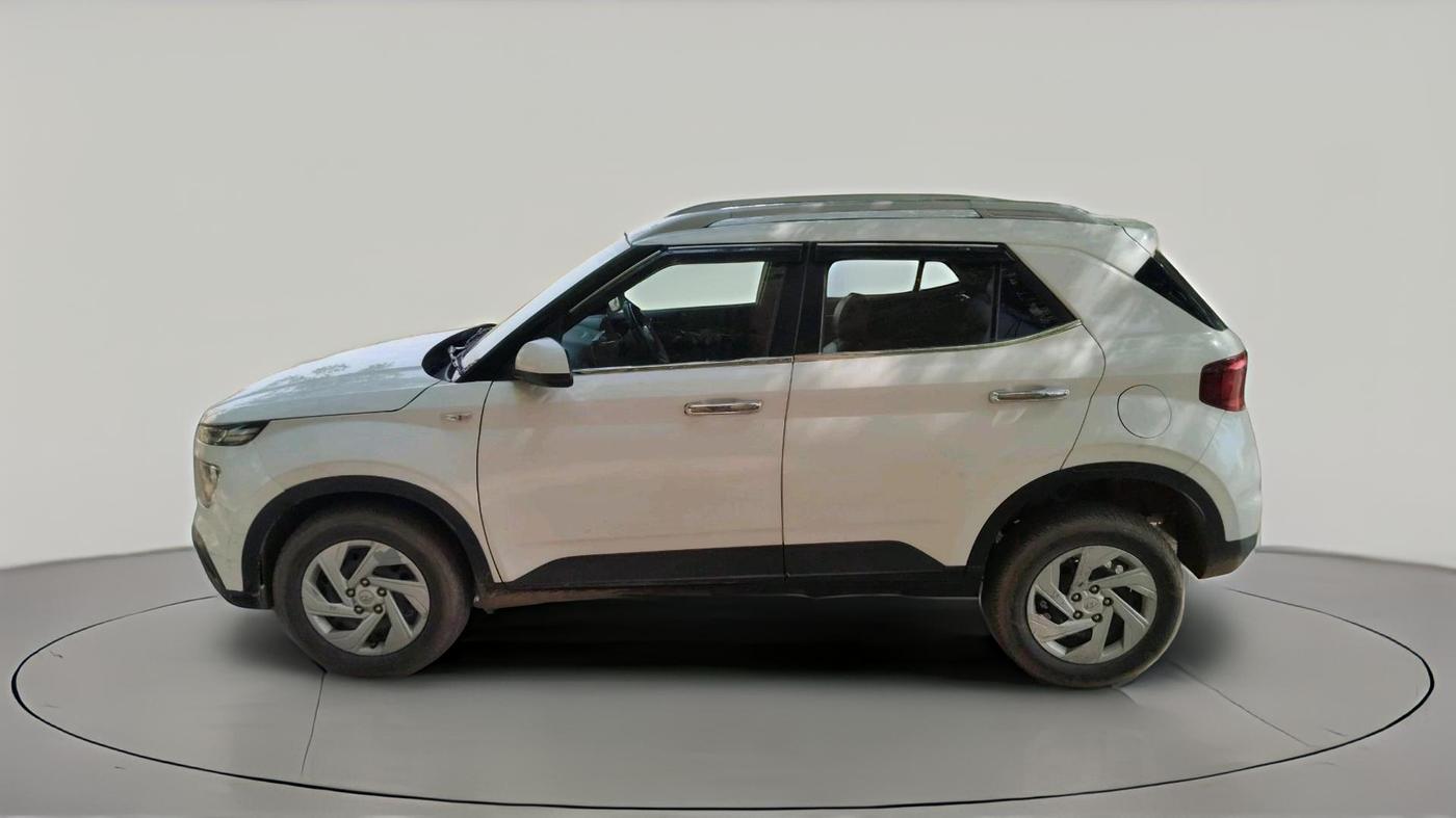 2021 Hyundai VENUE S 1.2, Petrol, Manual, 55,182 km, exterior