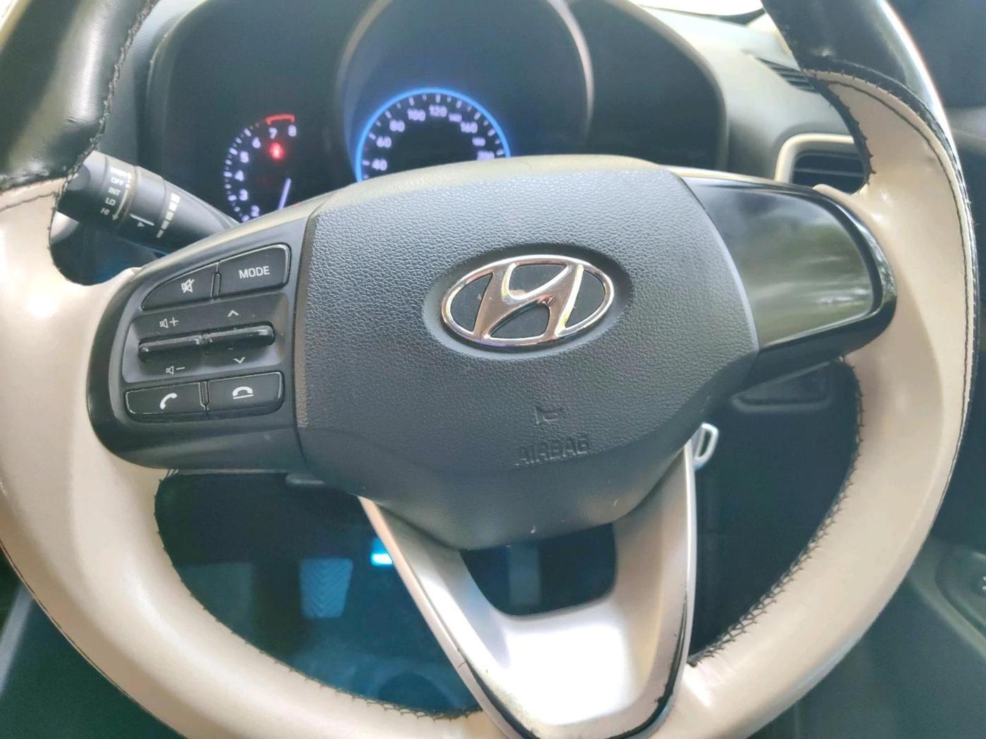 2021 Hyundai VENUE S 1.2, Petrol, Manual, 55,182 km, interior