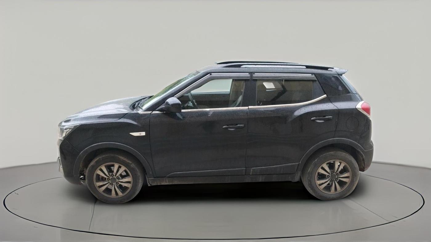 2019 Mahindra XUV300 W6 1.5 DIESEL, Diesel, Manual, 73,983 km, exterior