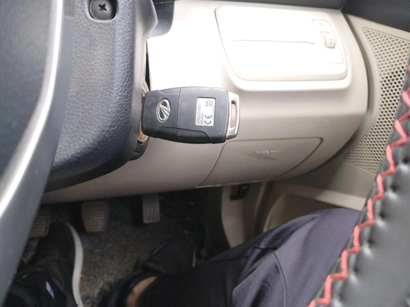 2019 Mahindra XUV300 W6 1.5 DIESEL, Diesel, Manual, 73,983 km, interior