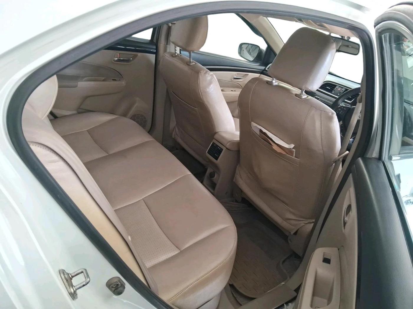 2015 Maruti Ciaz ZXI, Petrol, Manual, 88,491 km, interior