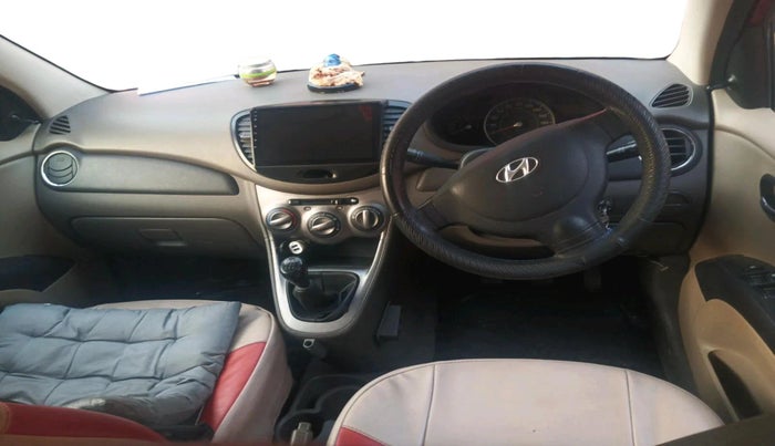 2013 Hyundai i10 MAGNA 1.1, CNG, Manual, 1,11,197 km, interior