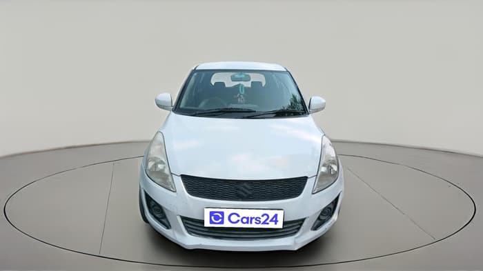2015 Maruti Swift LXI, CNG, Manual, 1,04,031 km, exterior