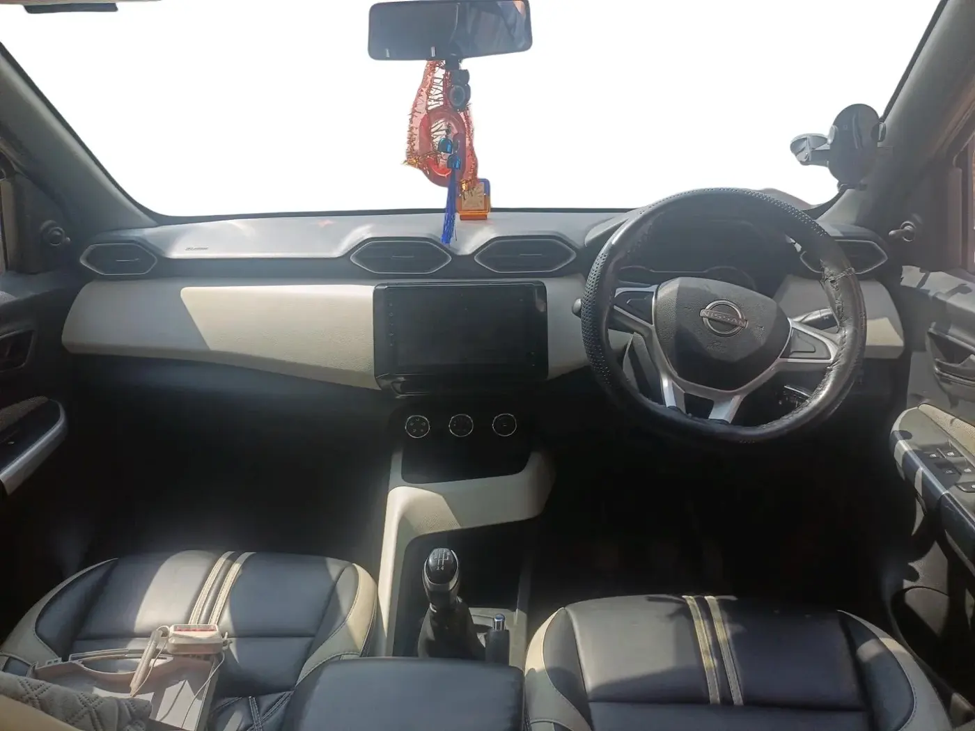 2021 Nissan MAGNITE XE, Petrol, Manual, 30,500 km, interior