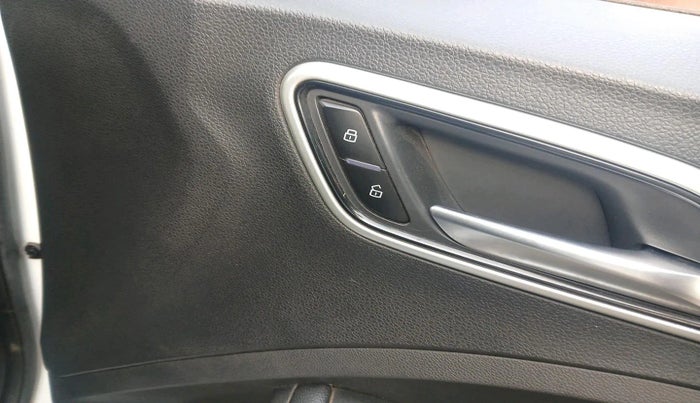 2021 MG ZS EV EXCLUSIVE, Electric, Automatic, 51,715 km, interior