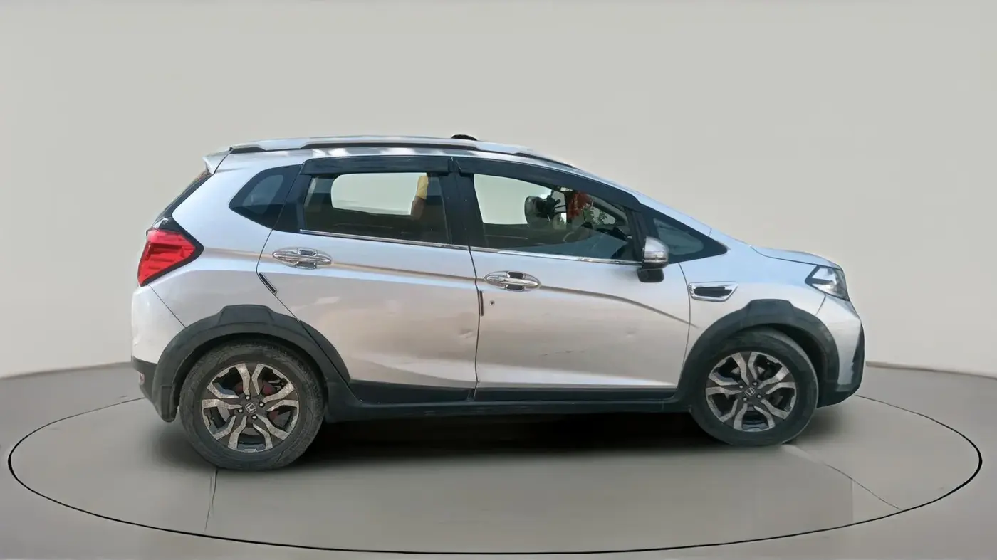 2018 Honda WR-V 1.5L I-DTEC VX MT, Diesel, Manual, 89,809 km, exterior