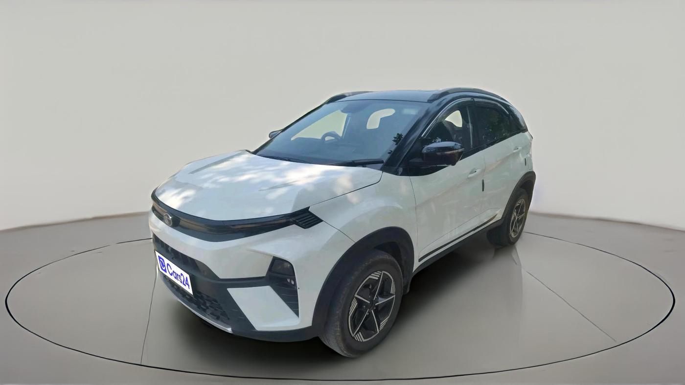 2023 Tata NEXON FEARLESS + AMT DUAL TONE 1.5 DIESEL, Diesel, Automatic, 47,820 km, exterior