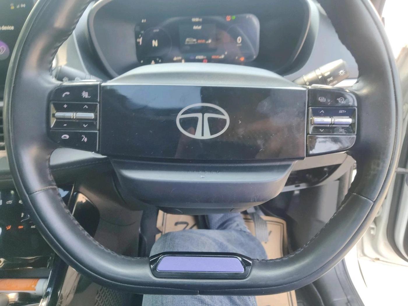2023 Tata NEXON FEARLESS + AMT DUAL TONE 1.5 DIESEL, Diesel, Automatic, 47,820 km, interior