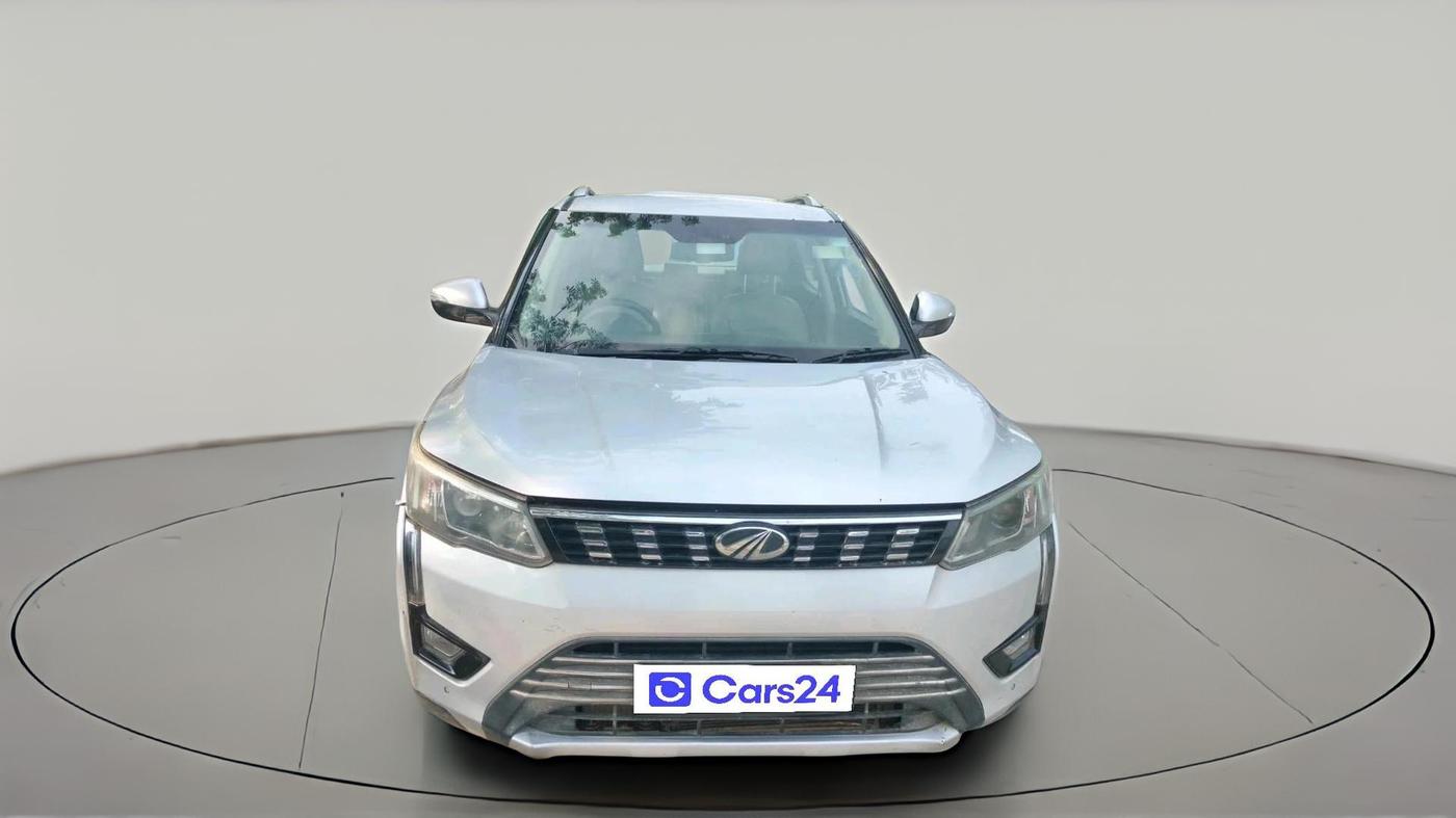 2019 Mahindra XUV300 W8 (O) 1.5 DIESEL, Diesel, Manual, 1,26,040 km, exterior
