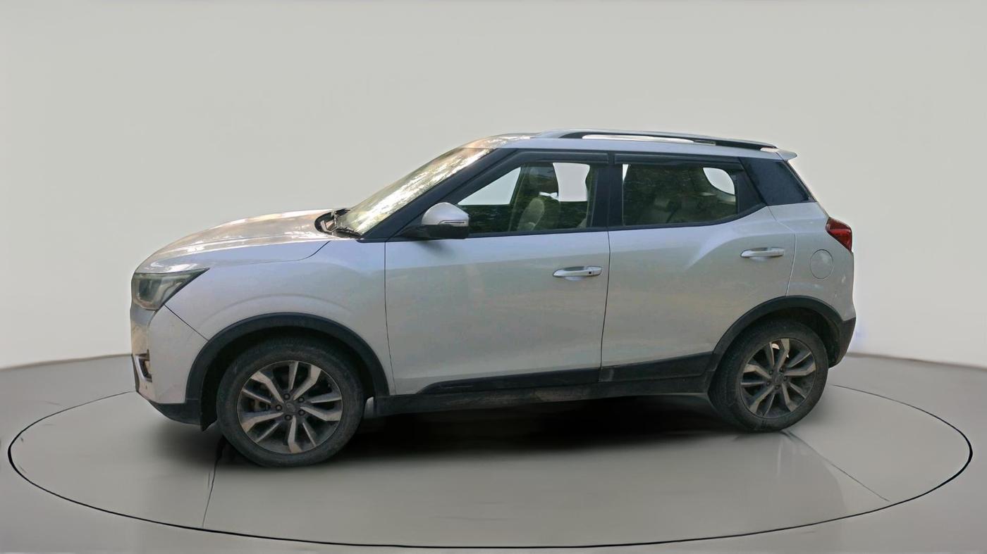 2019 Mahindra XUV300 W8 (O) 1.5 DIESEL, Diesel, Manual, 1,26,040 km, exterior