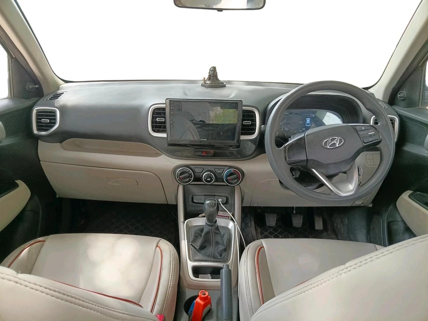 2025 Hyundai VENUE E Plus 1.2 Petrol, Petrol, Manual, 24,544 km, interior