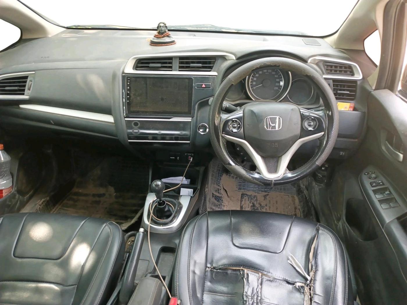 2017 Honda WR-V 1.5L I-DTEC VX MT, Diesel, Manual, 1,25,534 km, interior