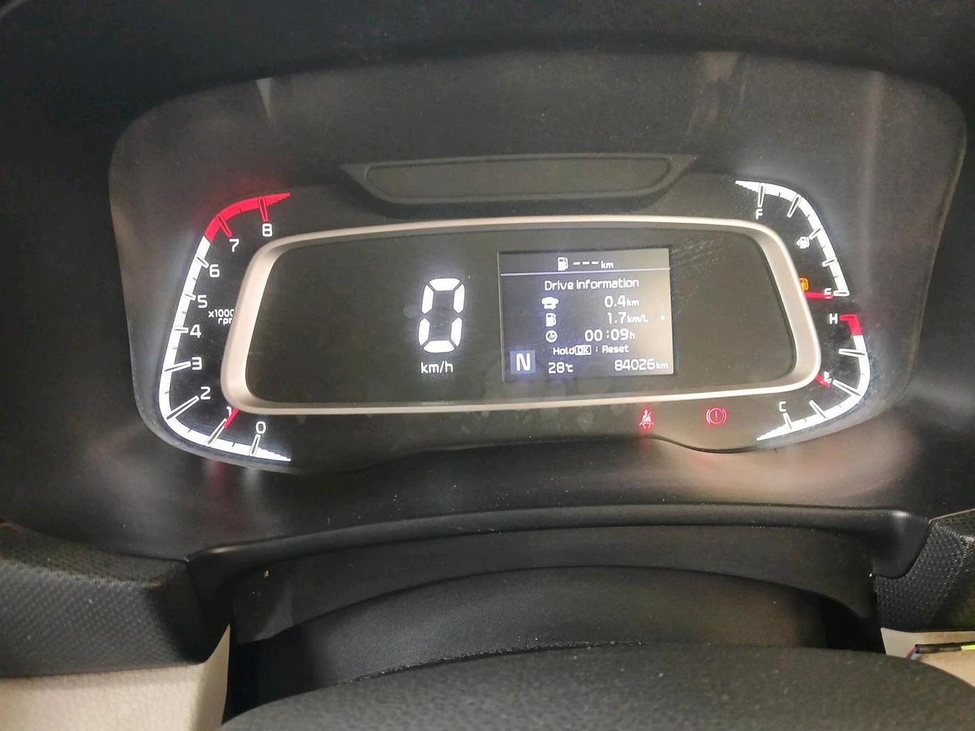 2021 KIA SONET HTX 1.0 IMT, Petrol, Manual, 84,026 km, interior