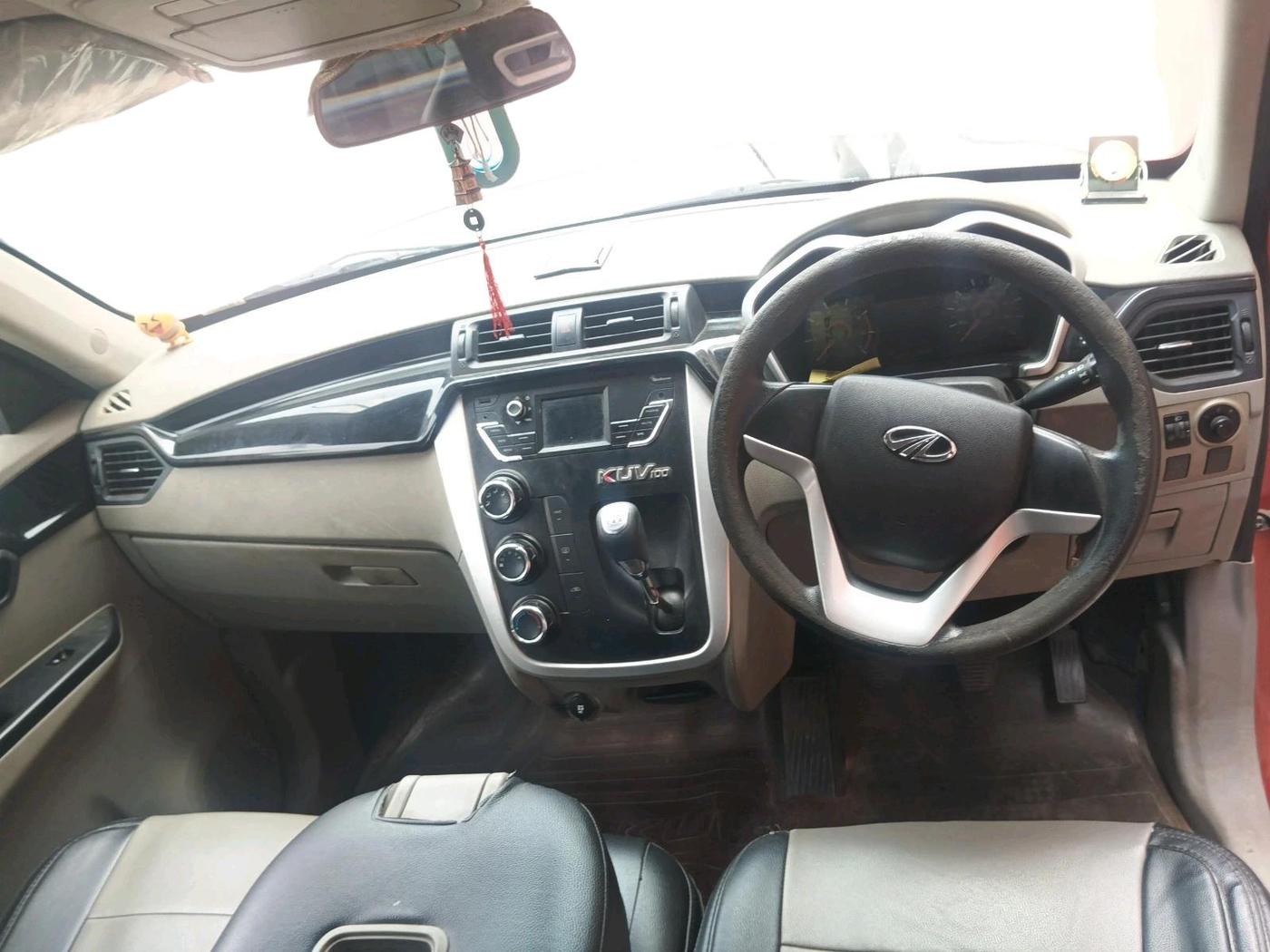 2016 Mahindra Kuv100 K2 D 6 STR, Diesel, Manual, 54,368 km, interior