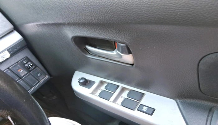 2012 Maruti Wagon R 1.0 VXI, Petrol, Manual, 1,80,849 km, interior