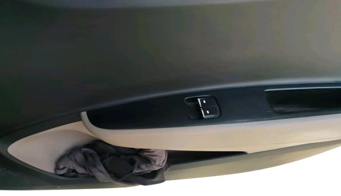 2017 Hyundai XCENT PRIME T VTVT  PLUS, CNG, Manual, 1,31,925 km, interior