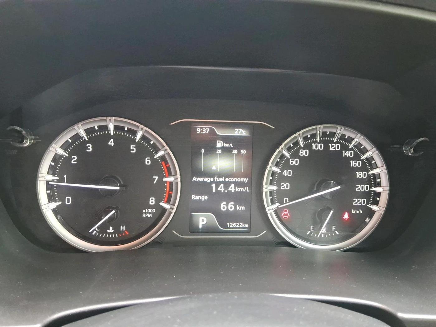 2024 Maruti Grand Vitara ZETA SMART HYBRID AT, Petrol, Automatic, 20,100 km, interior