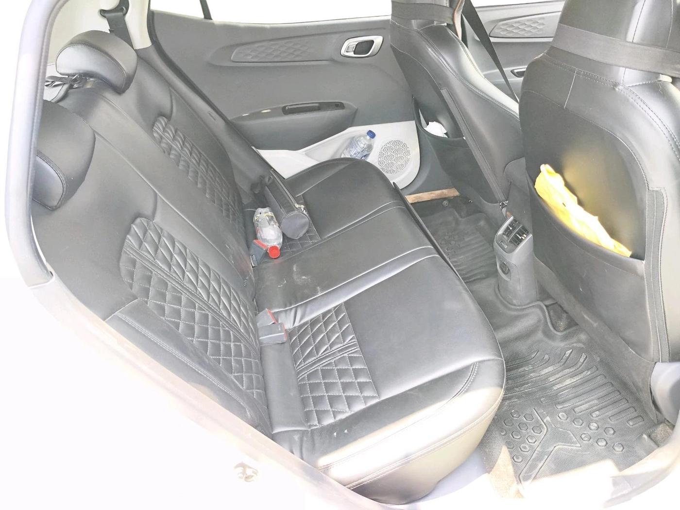 2024 Hyundai GRAND I10 NIOS SPORTZ 1.2 KAPPA VTVT CNG, CNG, Manual, 49,838 km, interior