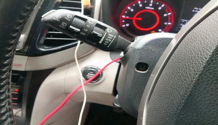 2019 Mahindra XUV300 W8 1.2 PETROL, Petrol, Manual, 91,663 km, interior