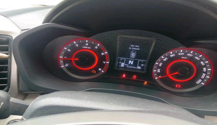 2019 Mahindra XUV300 W8 1.2 PETROL, Petrol, Manual, 91,663 km, interior