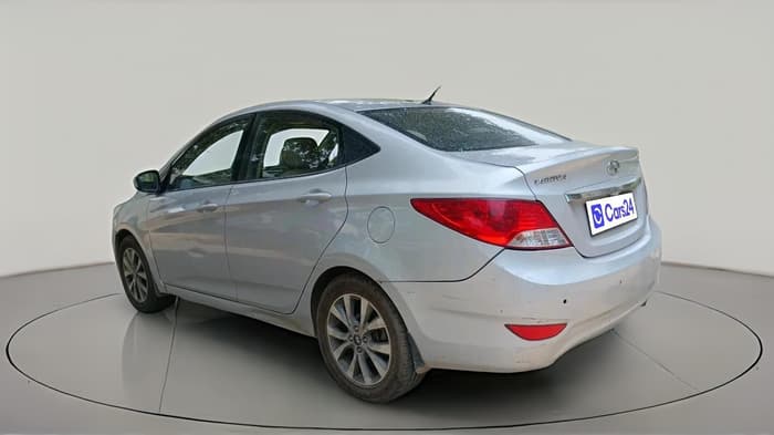 2014 Hyundai Verna FLUIDIC 1.6 VTVT SX, Petrol, Manual, 52,301 km, exterior
