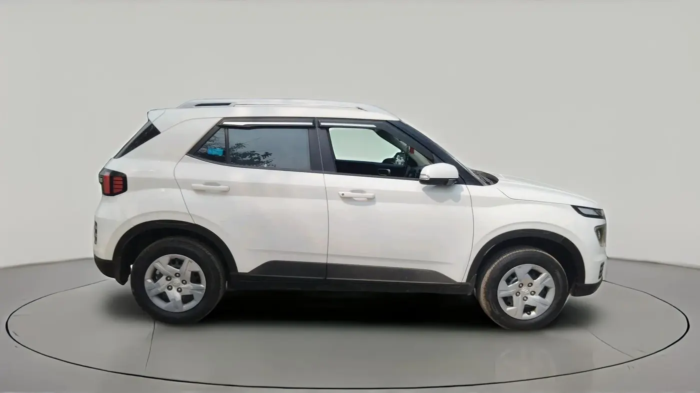 2022 Hyundai VENUE S(O) 1.2, Petrol, Manual, 69,572 km, exterior
