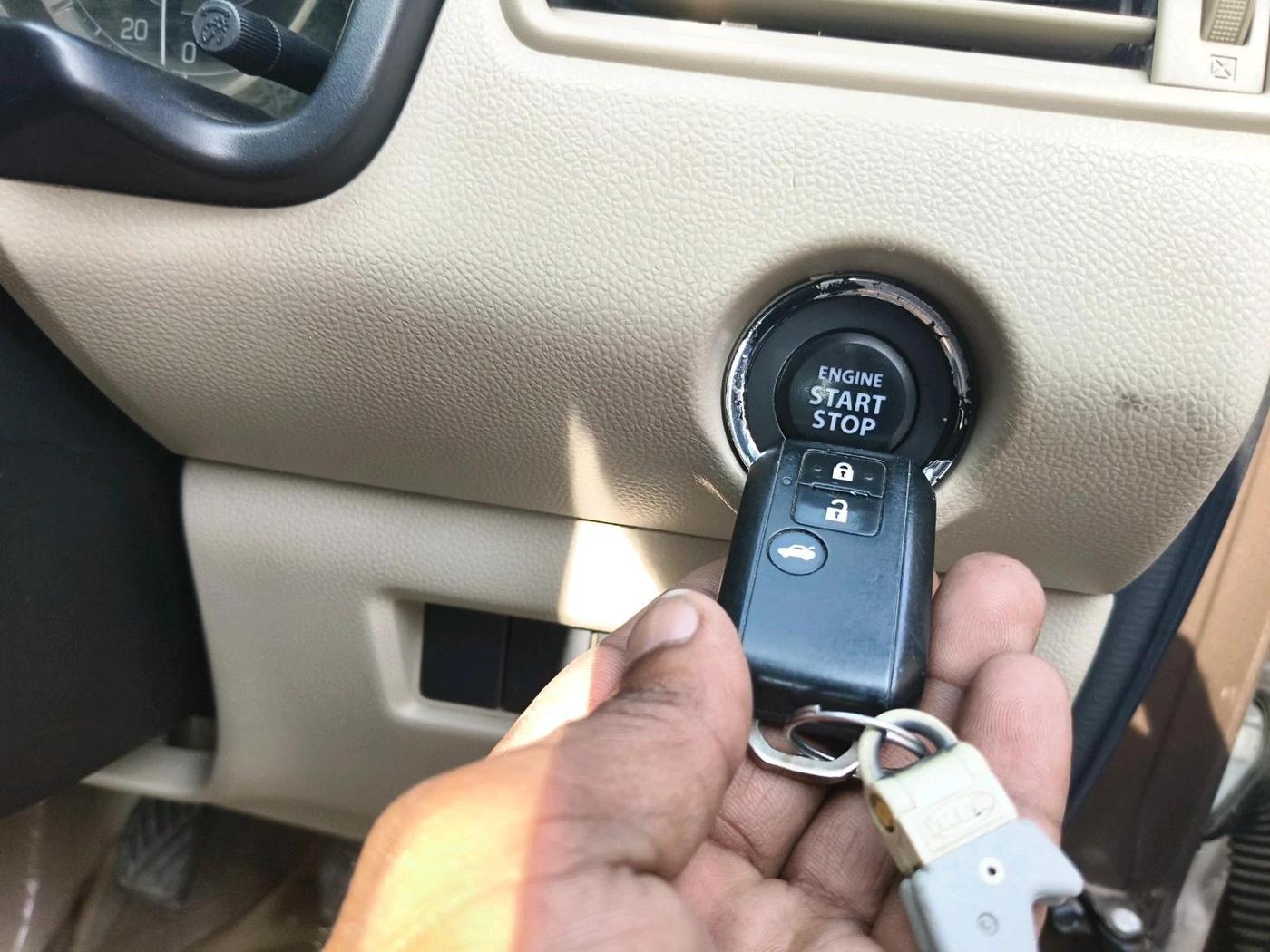 2017 Maruti Dzire ZXI, Petrol, Manual, 1,35,689 km, interior
