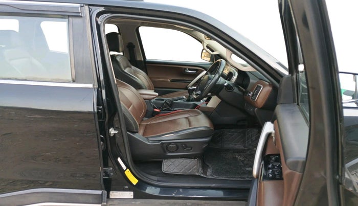 2022 Mahindra SCORPIO-N Z8 L PETROL MT 6 STR, Petrol, Manual, 67,247 km, interior