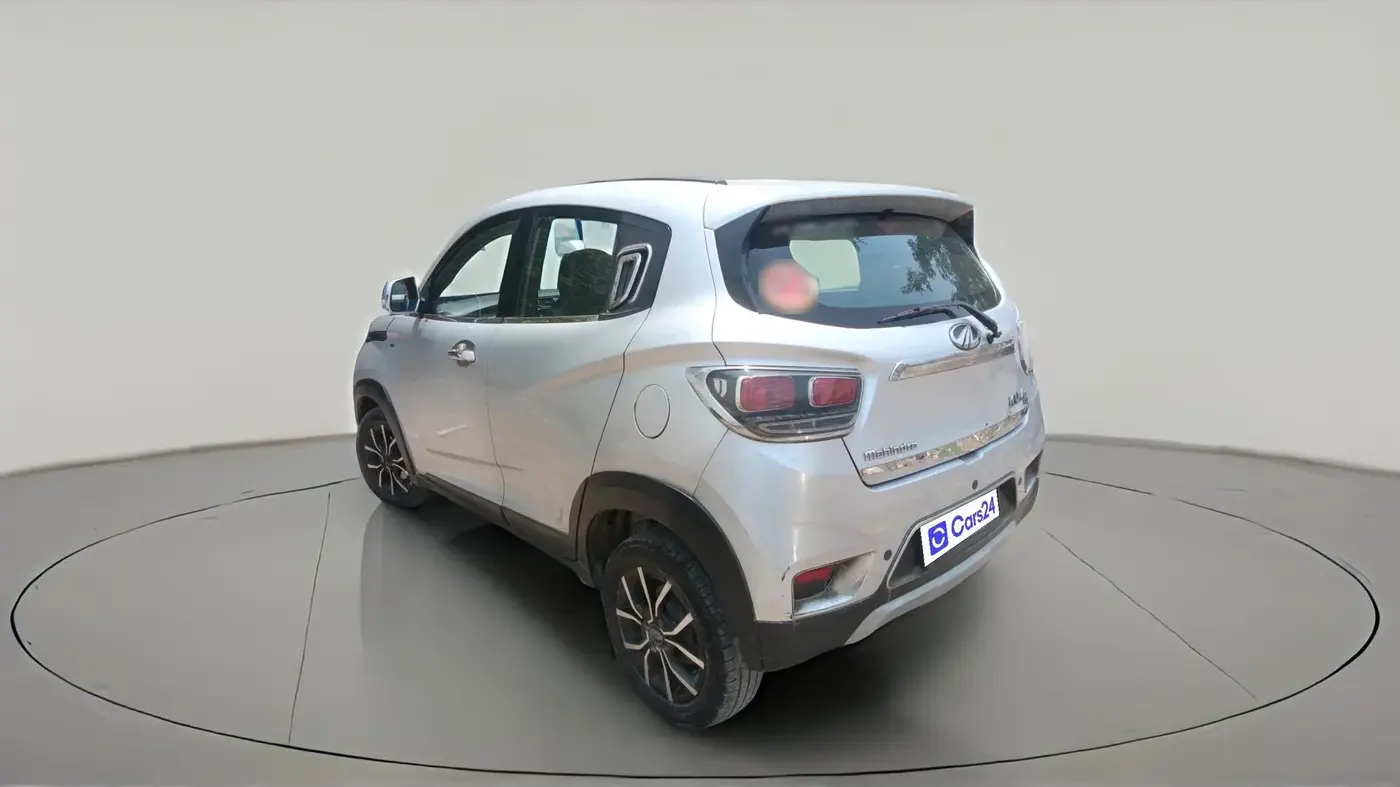 2017 Mahindra KUV 100 NXT K8 D 6 STR, Diesel, Manual, 87,799 km, exterior