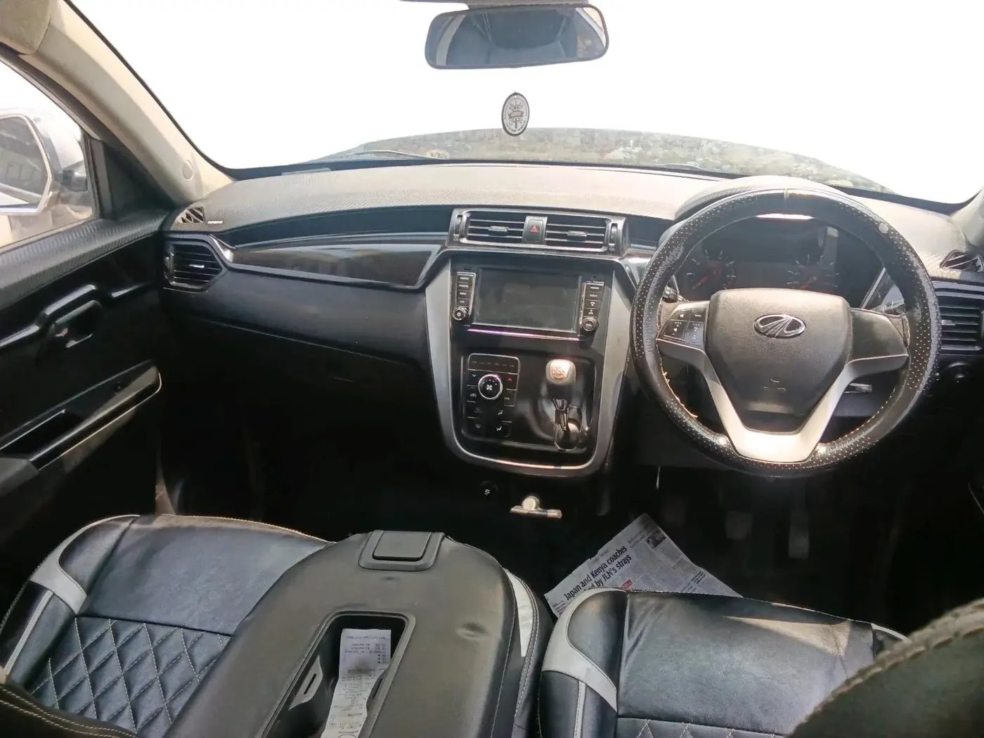 2017 Mahindra KUV 100 NXT K8 D 6 STR, Diesel, Manual, 87,799 km, interior