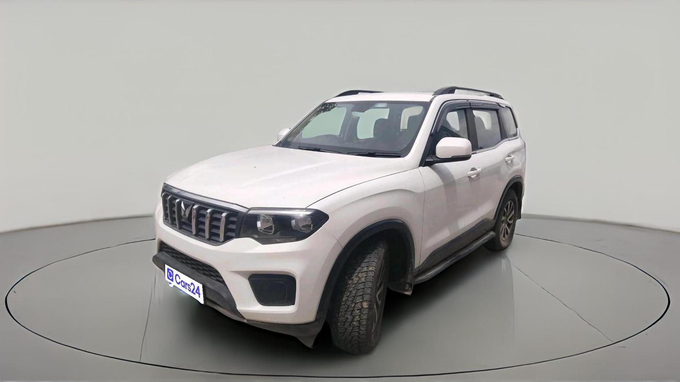 2024 Mahindra SCORPIO-N Z4 DIESEL MT 2WD 7 STR, Diesel, Manual, 22,235 km, exterior