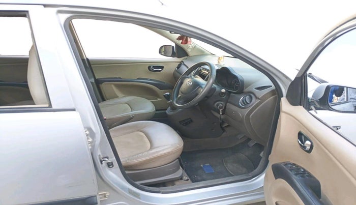 2011 Hyundai i10 MAGNA 1.2, Petrol, Manual, 54,847 km, interior