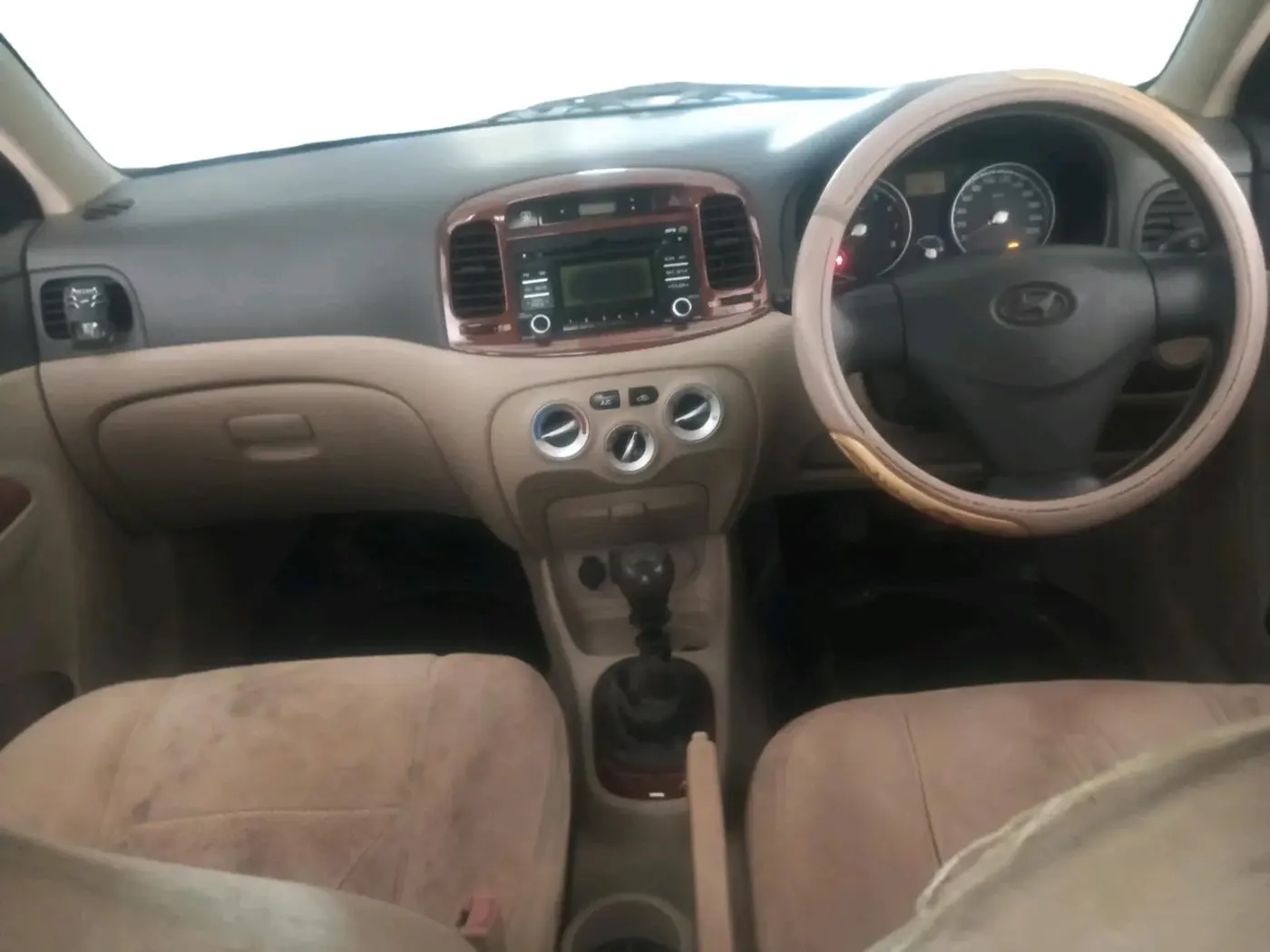 2011 Hyundai Verna TRANSFORM 1.6 VTVT, Petrol, Manual, 46,945 km, interior