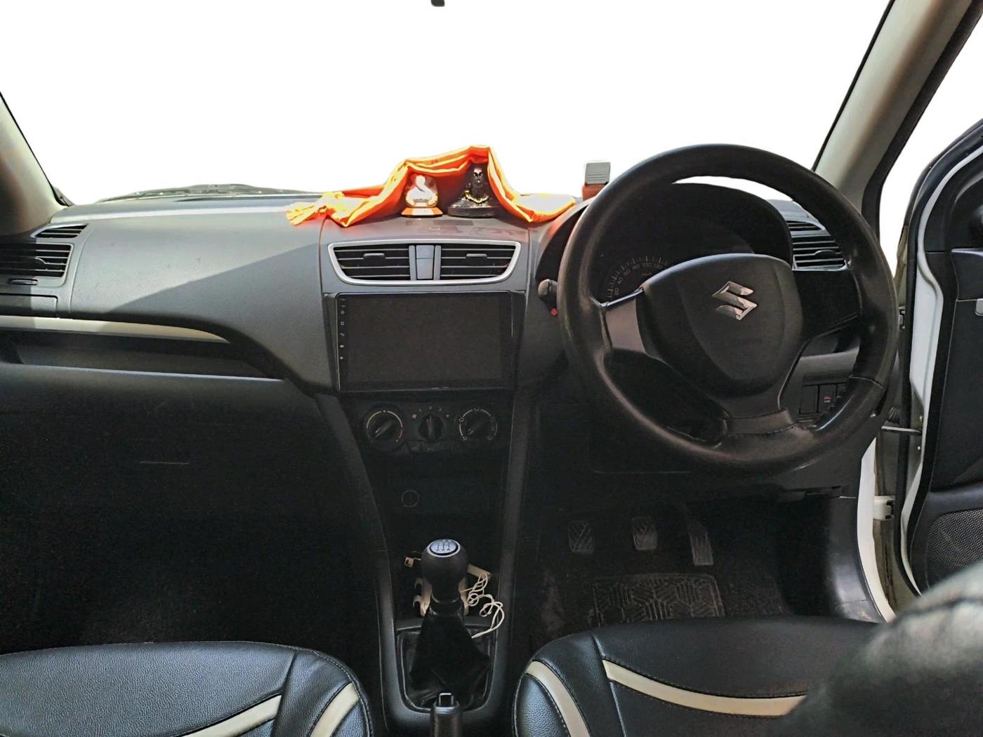 2017 Maruti Swift LXI (O), Petrol, Manual, 66,211 km, interior