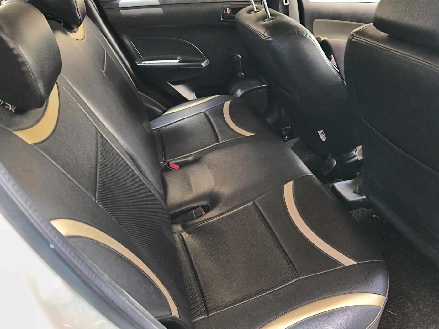 2017 Maruti Swift LXI (O), Petrol, Manual, 66,211 km, interior