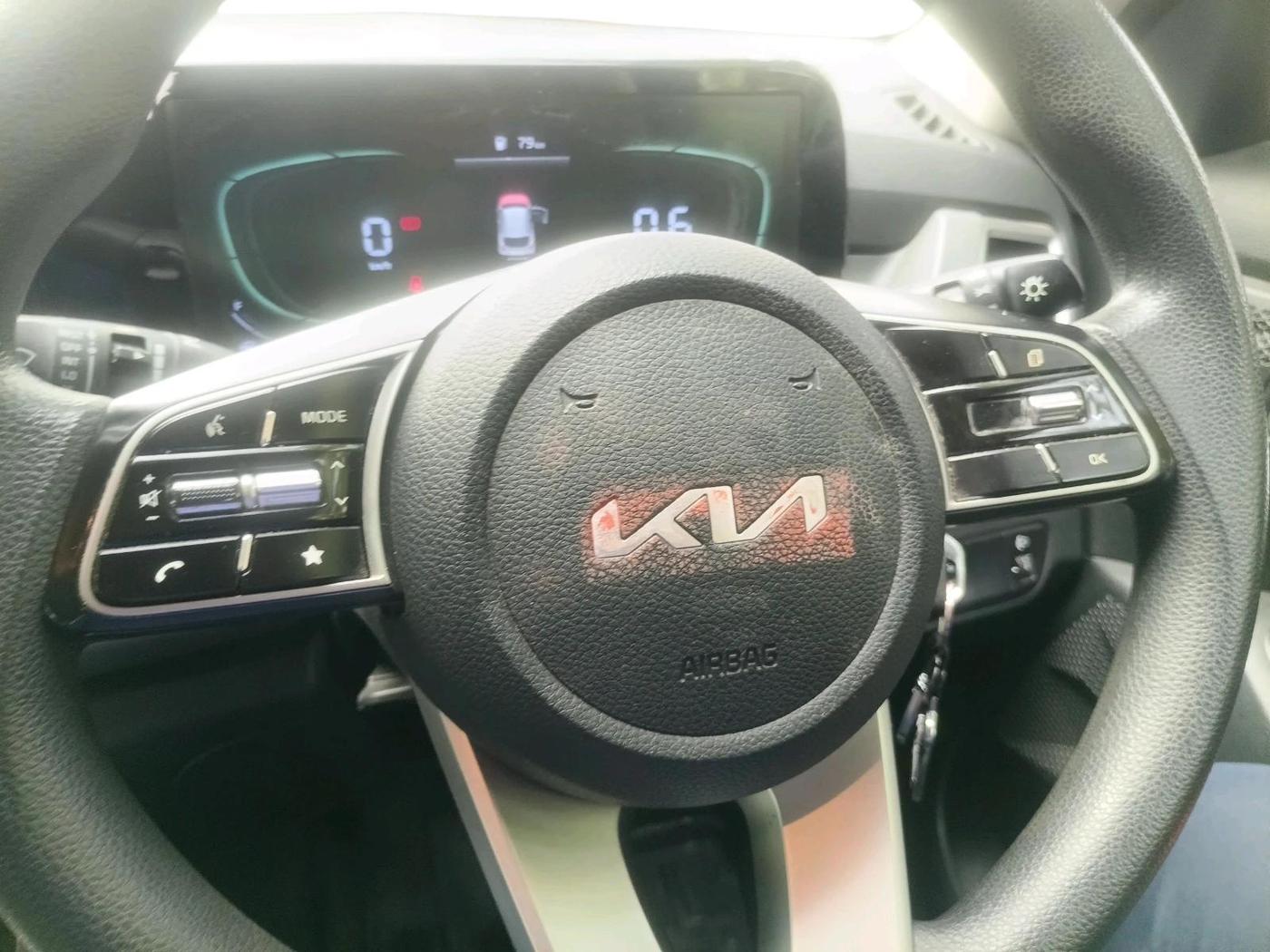 2023 KIA SELTOS  HTX 1.5 PETROL MT, Petrol, Manual, 32,155 km, interior