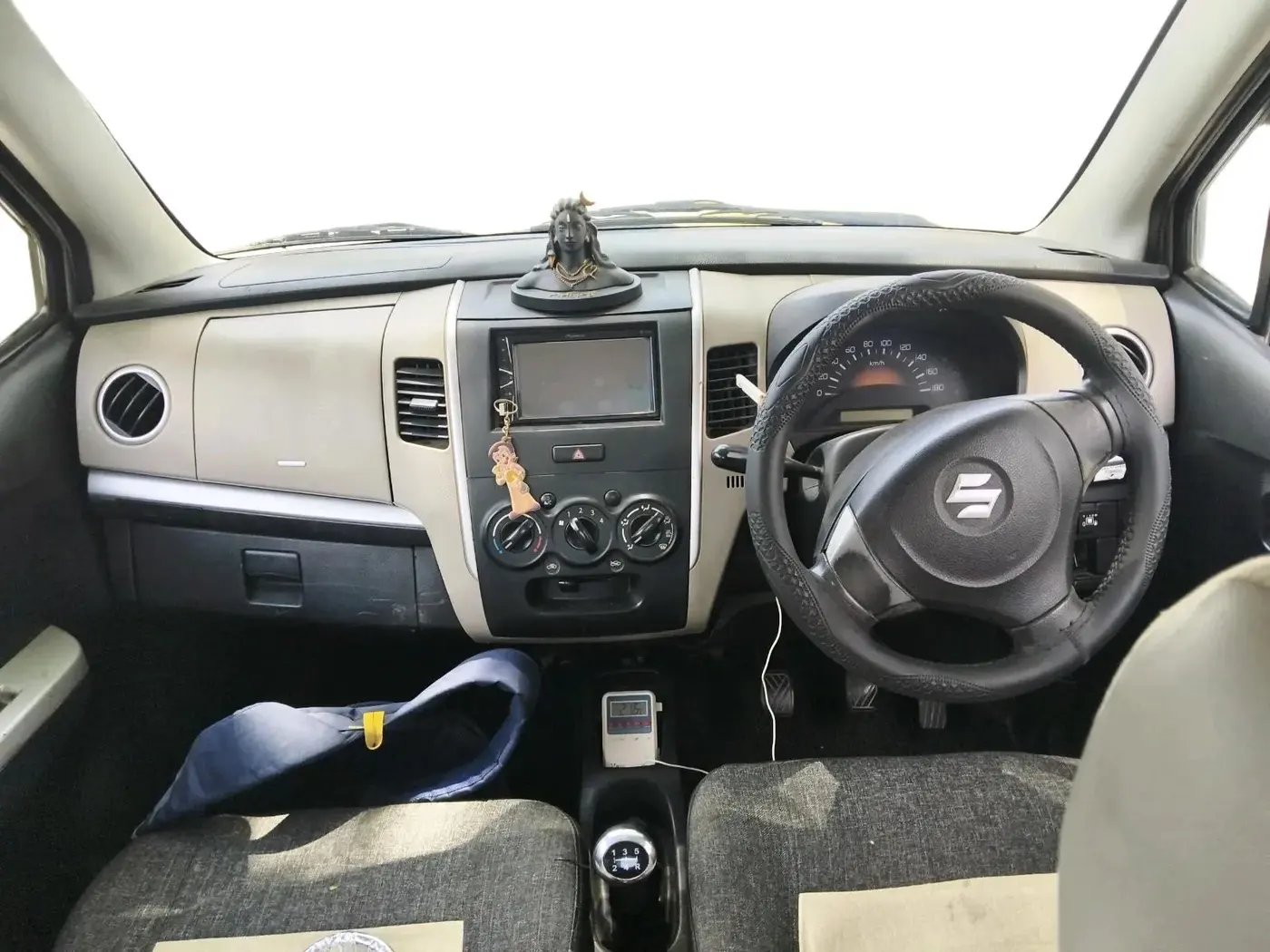 2014 Maruti Wagon R 1.0 LXI, Petrol, Manual, 75,598 km, interior