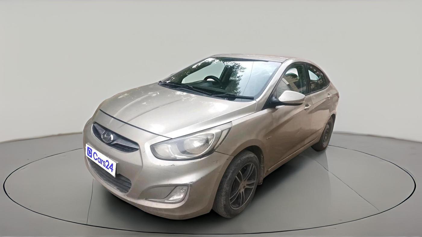 2011 Hyundai Verna FLUIDIC 1.6 VTVT EX, CNG, Manual, 1,33,325 km, exterior
