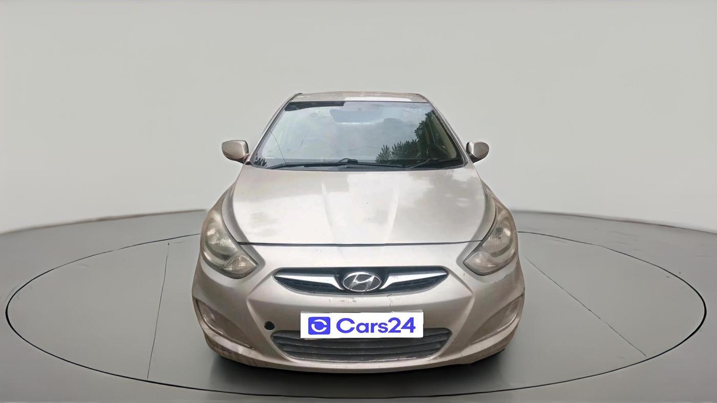 2011 Hyundai Verna FLUIDIC 1.6 VTVT EX, CNG, Manual, 1,33,325 km, exterior