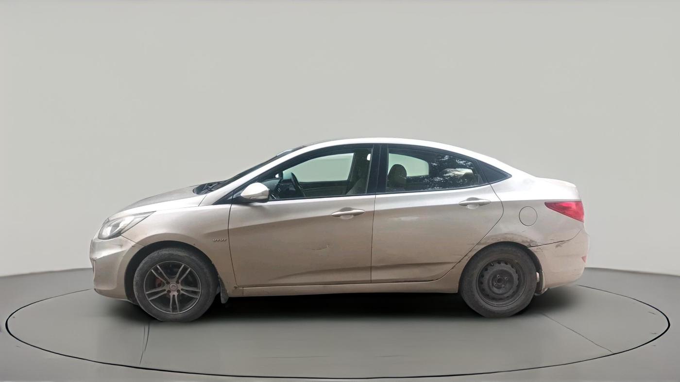 2011 Hyundai Verna FLUIDIC 1.6 VTVT EX, CNG, Manual, 1,33,325 km, exterior