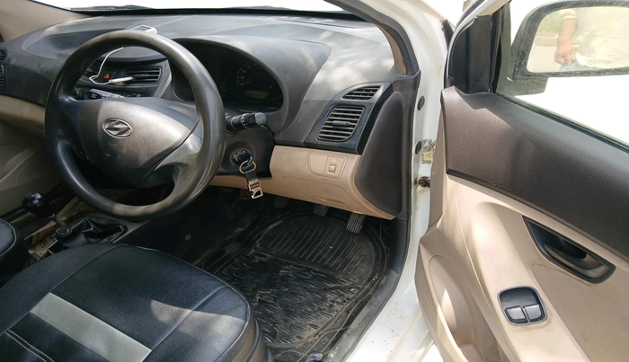 2014 Hyundai Eon ERA +, Petrol, Manual, 91,804 km, interior