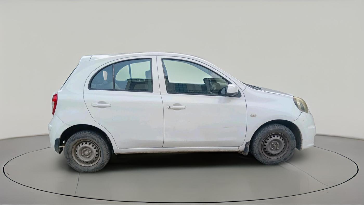 2017 Nissan Micra Active XL, CNG, Manual, 90,531 km, exterior
